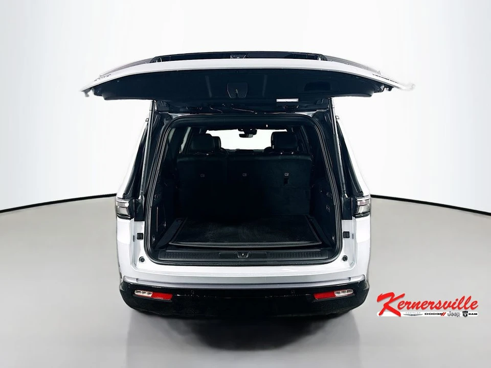 2026 Jeep WS Wagoneer - Image 16 of 21