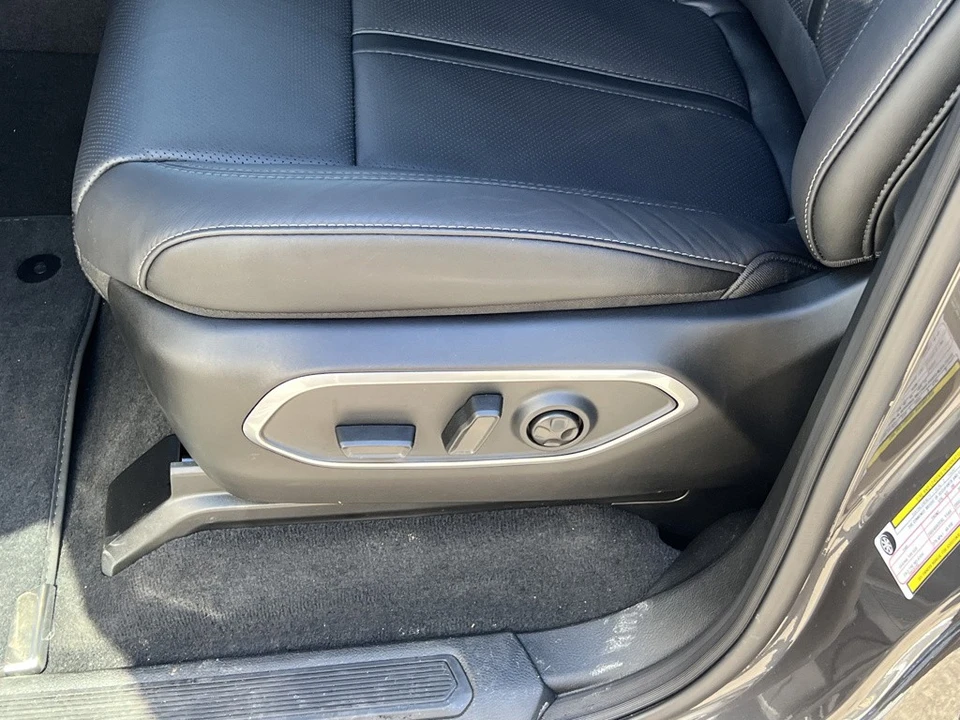 2026 Jeep WS Wagoneer - Image 10 of 21