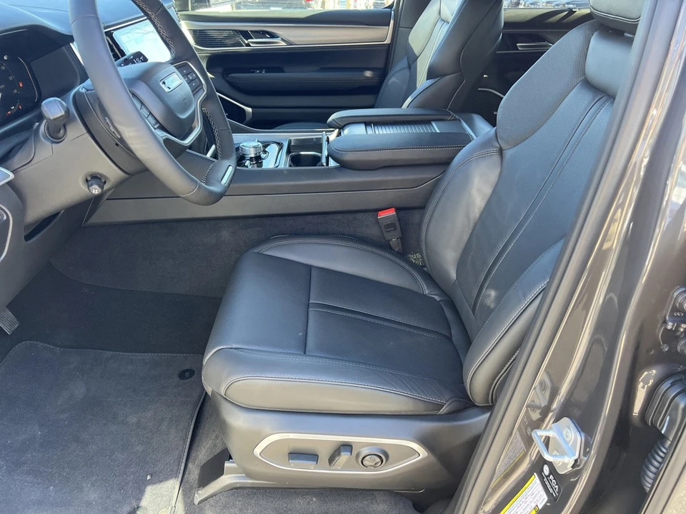2026 Jeep WS Wagoneer - Image 9 of 21