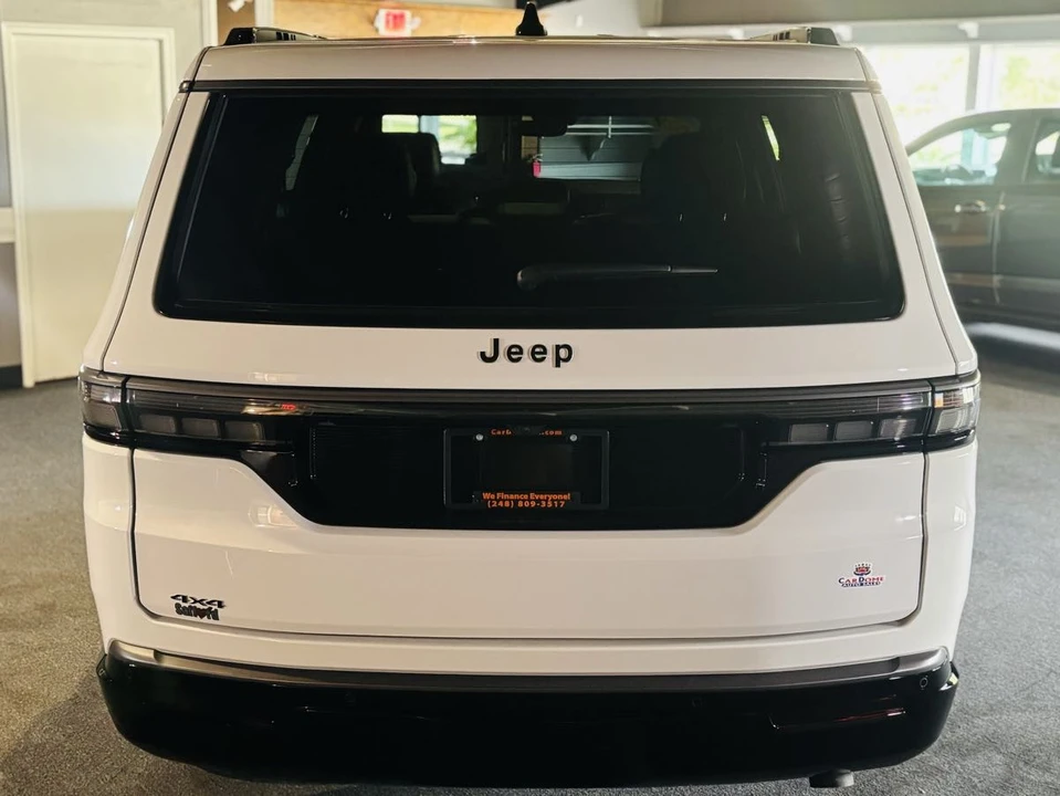 2026 Jeep WS Wagoneer - Image 7 of 31
