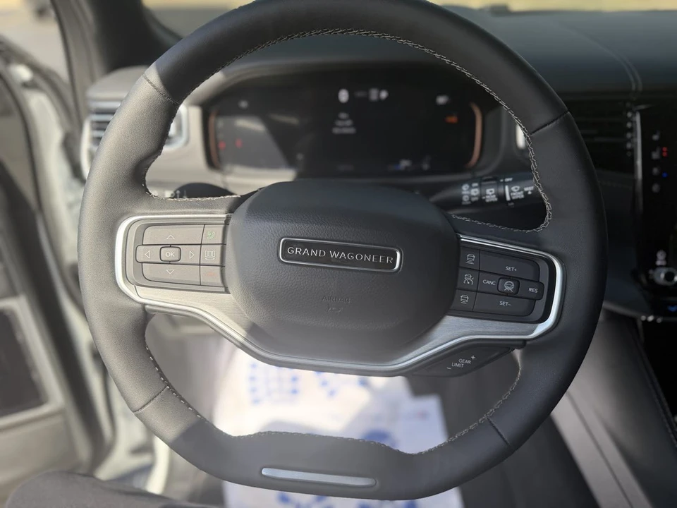 2026 Jeep WS Wagoneer - Image 17 of 25
