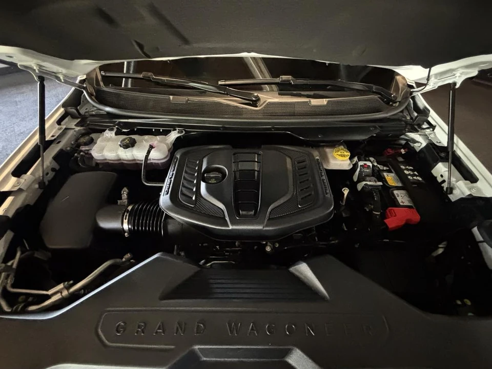2026 Jeep WS Wagoneer - Image 19 of 31
