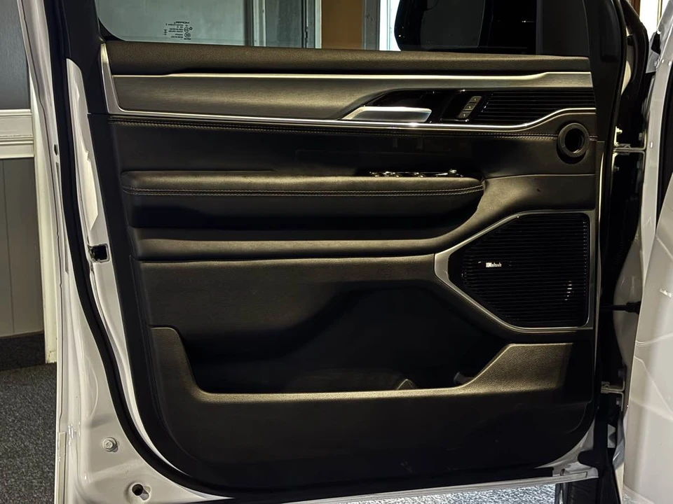 2026 Jeep WS Wagoneer - Image 26 of 31