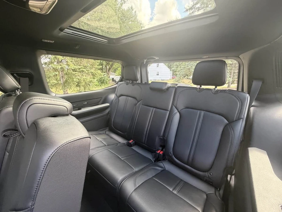 2026 Jeep WS Wagoneer - Image 13 of 25