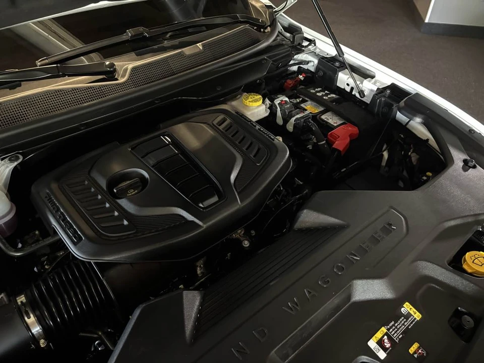 2026 Jeep WS Wagoneer - Image 18 of 31