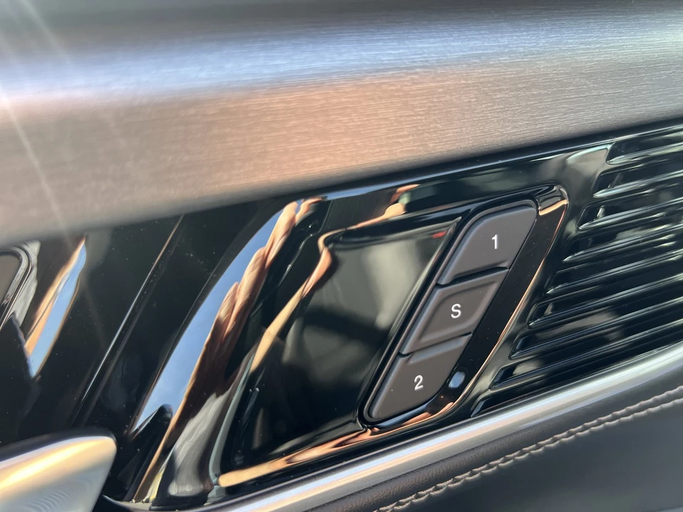 2026 Jeep WS Wagoneer - Image 18 of 31