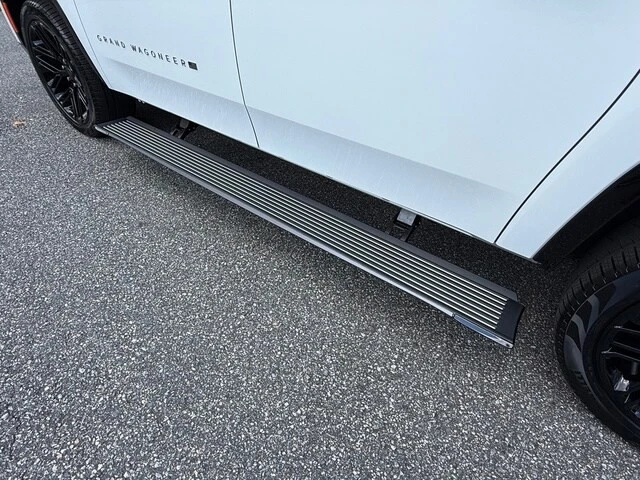 2026 Jeep WS Wagoneer - Image 11 of 31