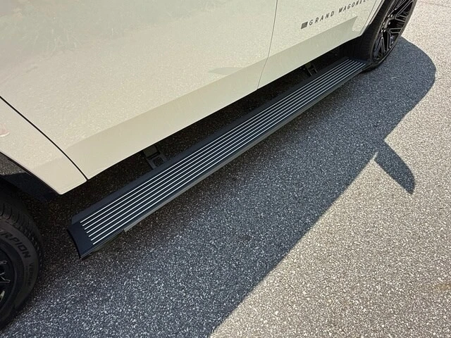 2026 Jeep WS Wagoneer - Image 8 of 31