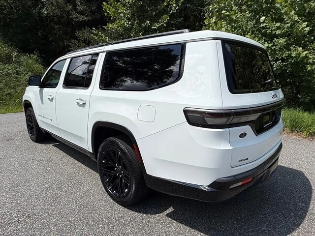 2026 Jeep WS Wagoneer - Image 10 of 31