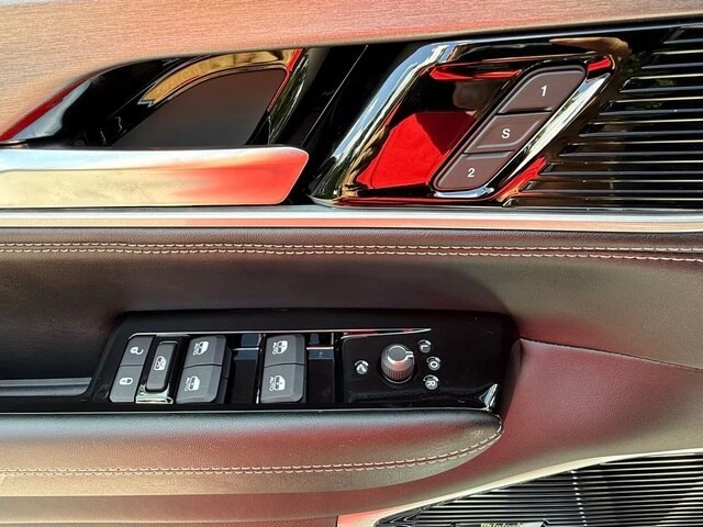 2026 Jeep WS Wagoneer - Image 14 of 31