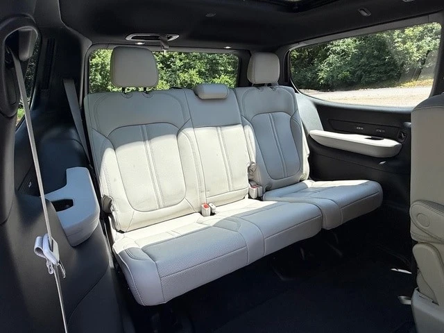 2026 Jeep WS Wagoneer - Image 24 of 31