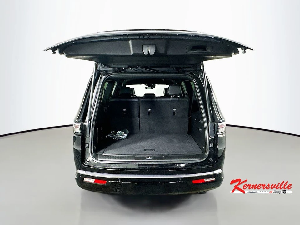 2026 Jeep WS Wagoneer - Image 16 of 21