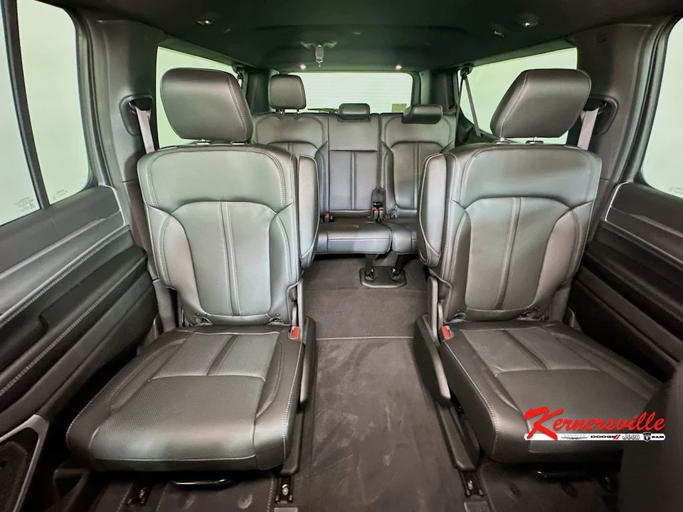2026 Jeep WS Wagoneer - Image 10 of 21