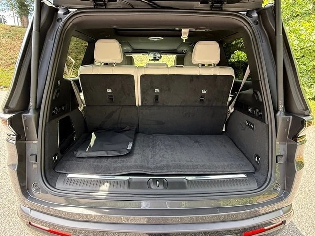 2026 Jeep WS Wagoneer - Image 21 of 31