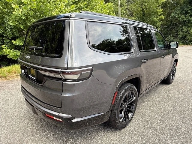 2026 Jeep WS Wagoneer - Image 7 of 31