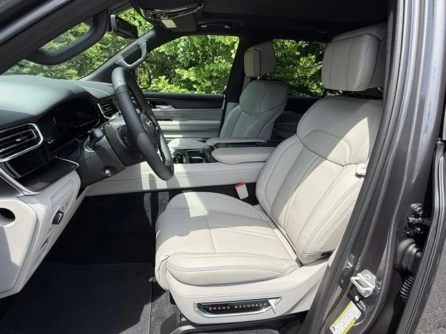 2026 Jeep WS Wagoneer - Image 14 of 31