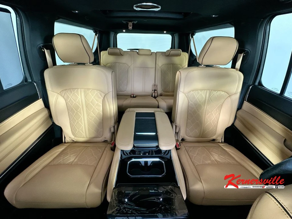 2026 Jeep WS Wagoneer - Image 10 of 23