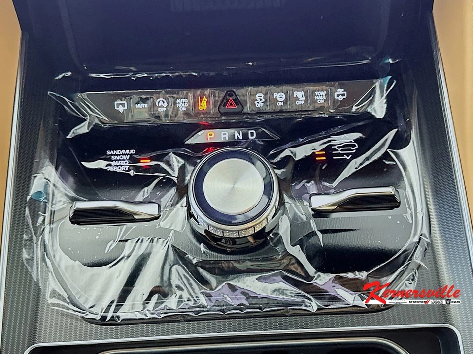 2026 Jeep WS Wagoneer - Image 12 of 24