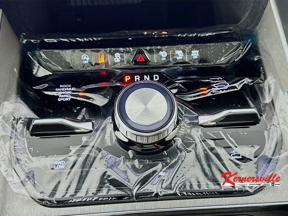 2026 Jeep WS Wagoneer - Image 12 of 22