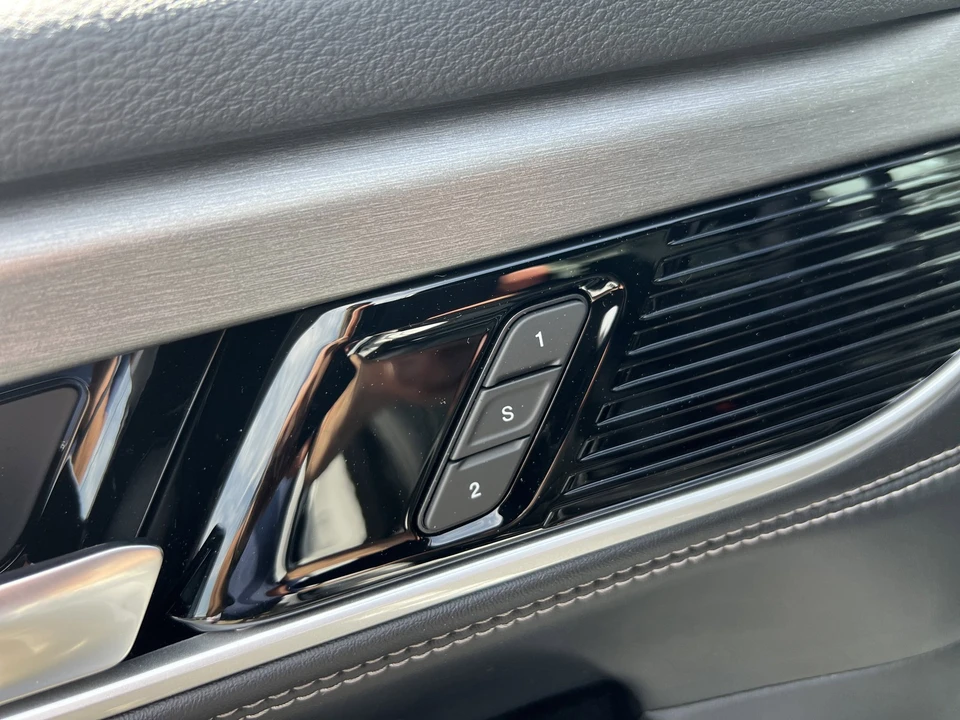 2026 Jeep WS Wagoneer - Image 21 of 31