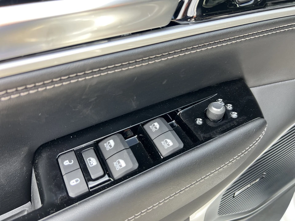 2026 Jeep WS Wagoneer - Image 20 of 31