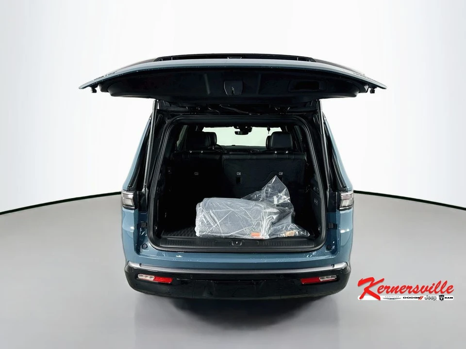 2026 Jeep WS Wagoneer - Image 16 of 21