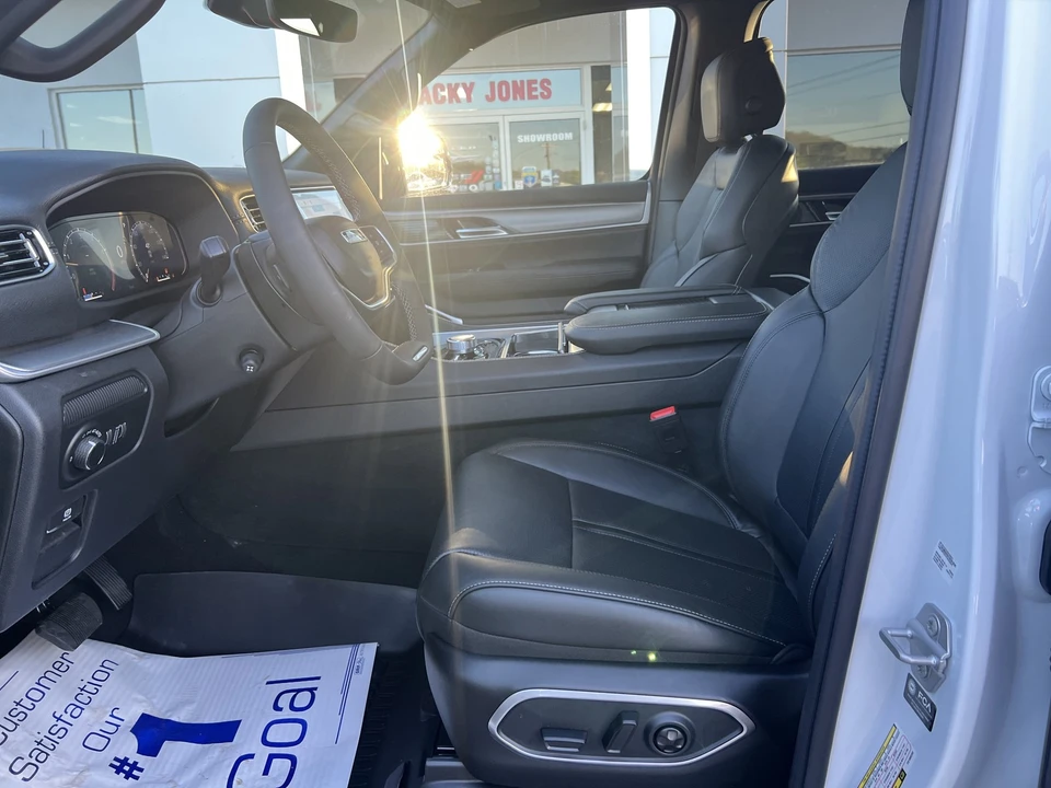2026 Jeep WS Wagoneer - Image 22 of 31