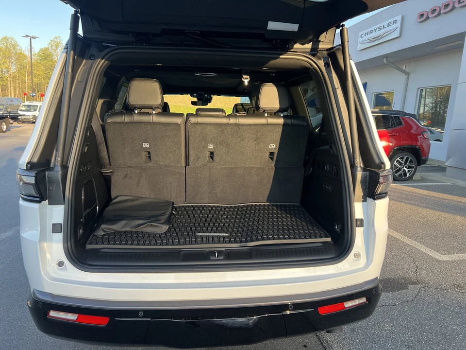 2026 Jeep WS Wagoneer - Image 9 of 31
