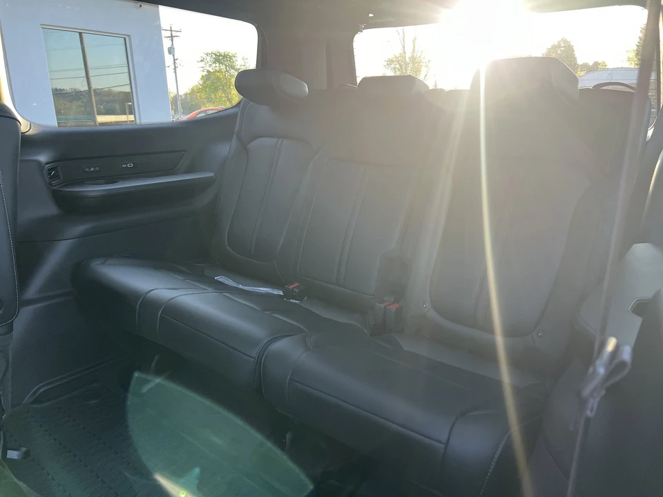 2026 Jeep WS Wagoneer - Image 12 of 31