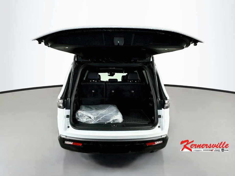 2026 Jeep WS Wagoneer - Image 16 of 22