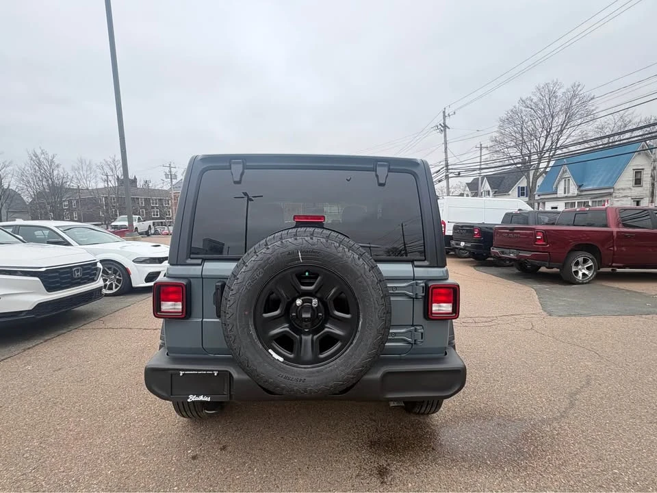 2026 Jeep JL Wrangler - Image 11 of 16
