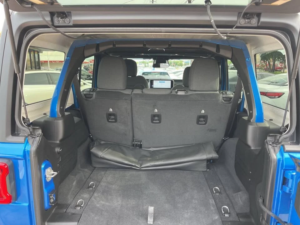 2026 Jeep JL Wrangler - Image 12 of 18