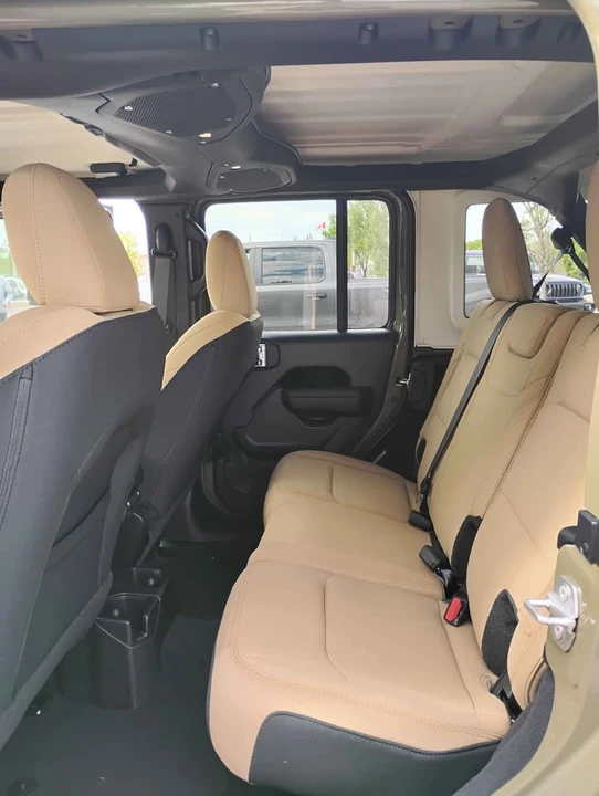 2026 Jeep JL Wrangler - Image 5 of 7