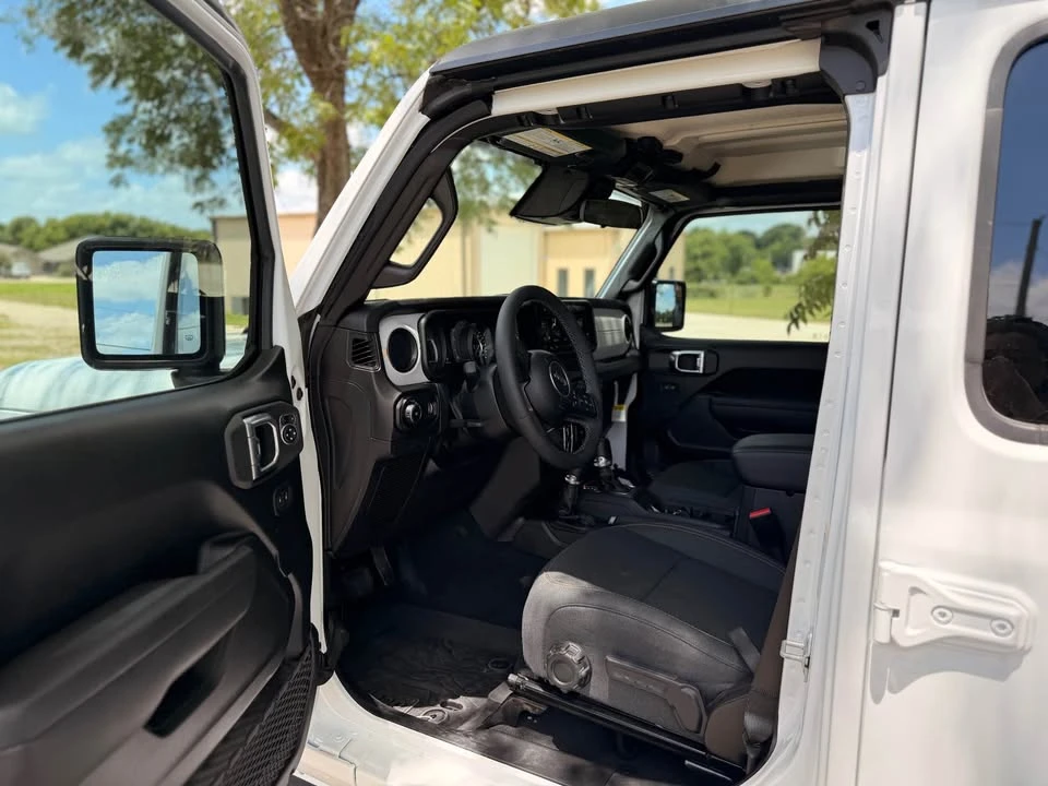 2026 Jeep JL Wrangler - Image 5 of 7
