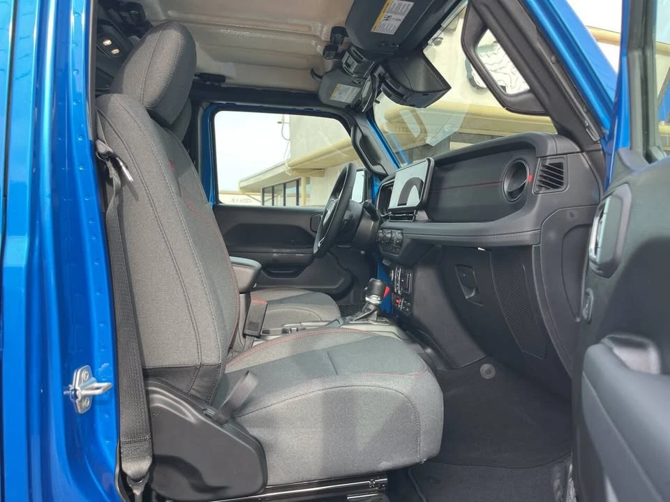 2026 Jeep JL Wrangler - Image 14 of 18