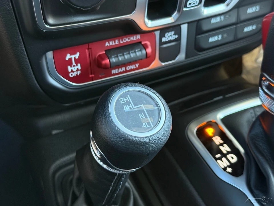 2026 Jeep JL Wrangler - Image 9 of 9