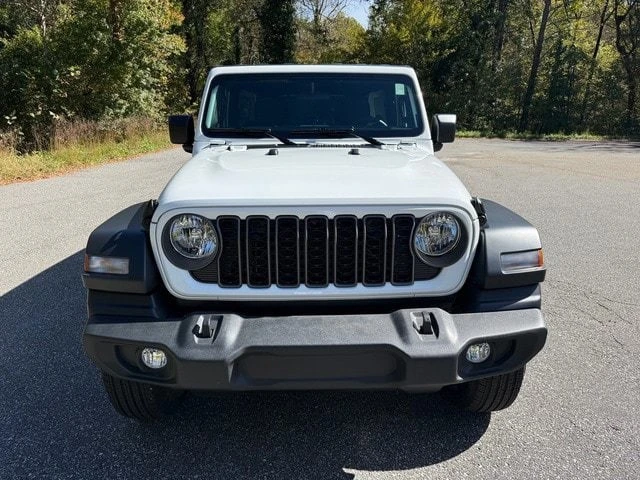 2026 Jeep JL Wrangler - Image 4 of 31