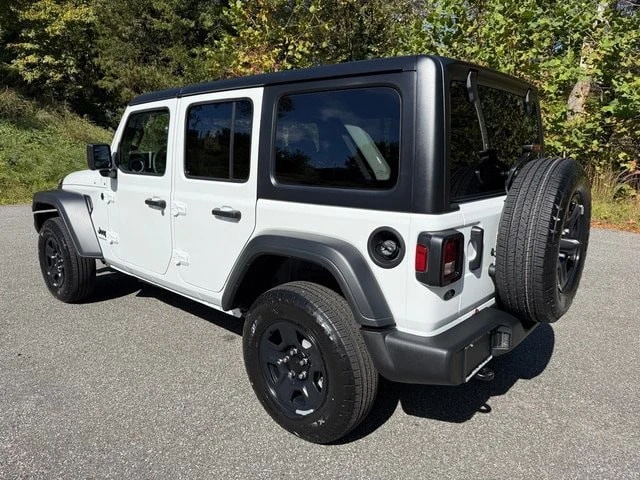 2026 Jeep JL Wrangler - Image 9 of 31