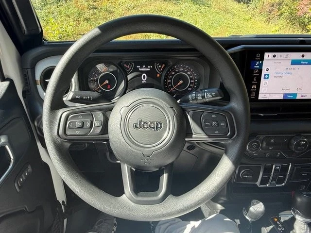 2026 Jeep JL Wrangler - Image 21 of 31