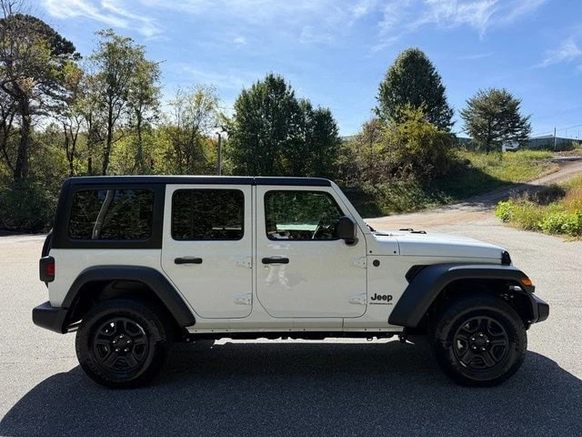 2026 Jeep JL Wrangler - Image 6 of 31