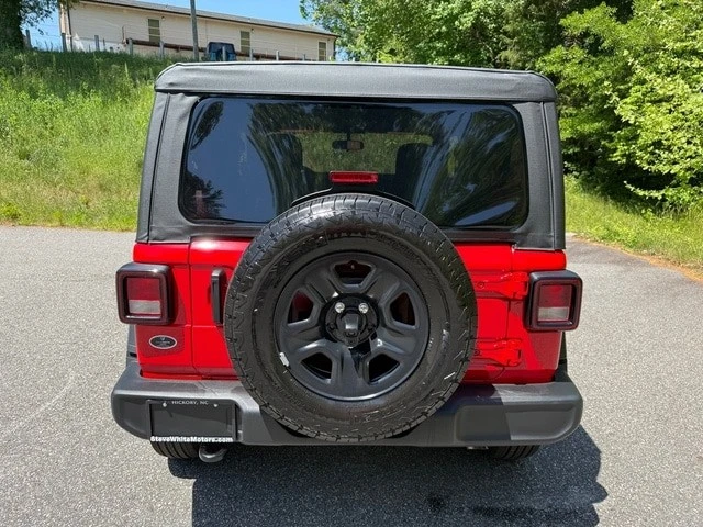2026 Jeep JL Wrangler - Image 8 of 28