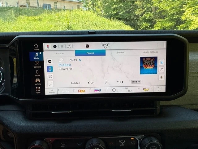 2026 Jeep JL Wrangler - Image 20 of 28