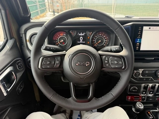 2026 Jeep JL Wrangler - Image 18 of 28