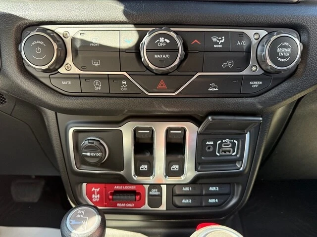 2026 Jeep JL Wrangler - Image 22 of 28