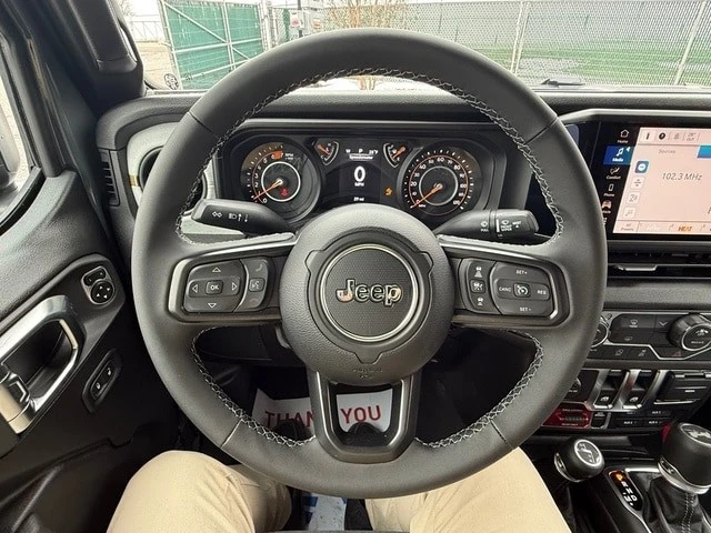 2026 Jeep JL Wrangler - Image 18 of 21