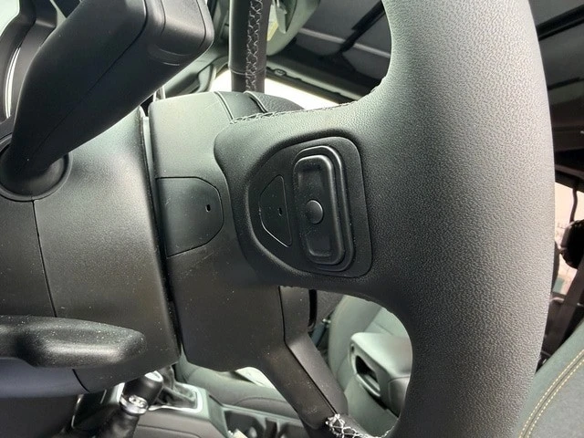 2026 Jeep JL Wrangler - Image 13 of 28