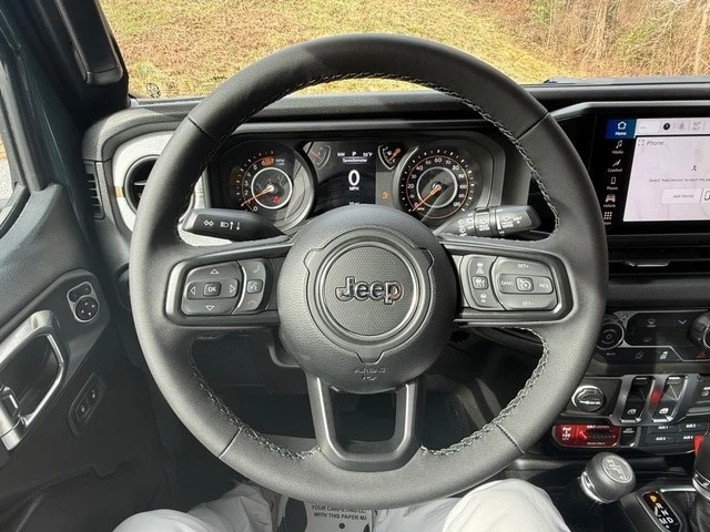 2026 Jeep JL Wrangler - Image 18 of 21