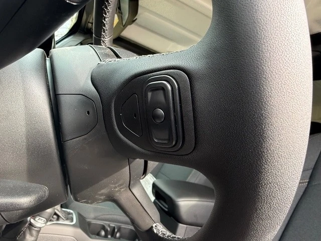 2026 Jeep JL Wrangler - Image 13 of 21