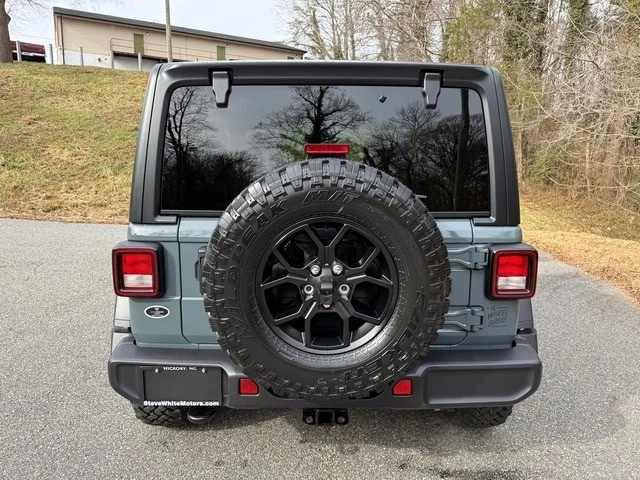 2026 Jeep JL Wrangler - Image 8 of 21