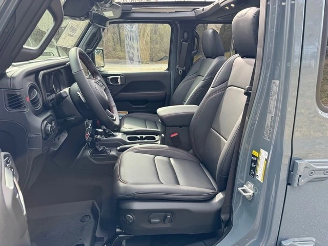 2026 Jeep JL Wrangler - Image 16 of 21